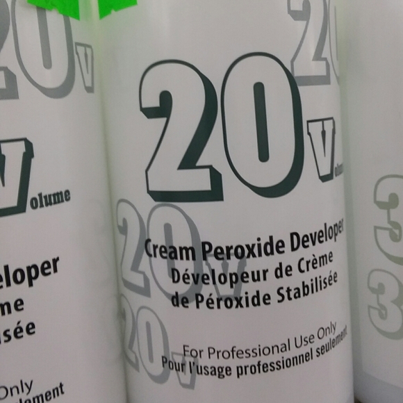 Cream peroxide developer - Picture 1 of 1